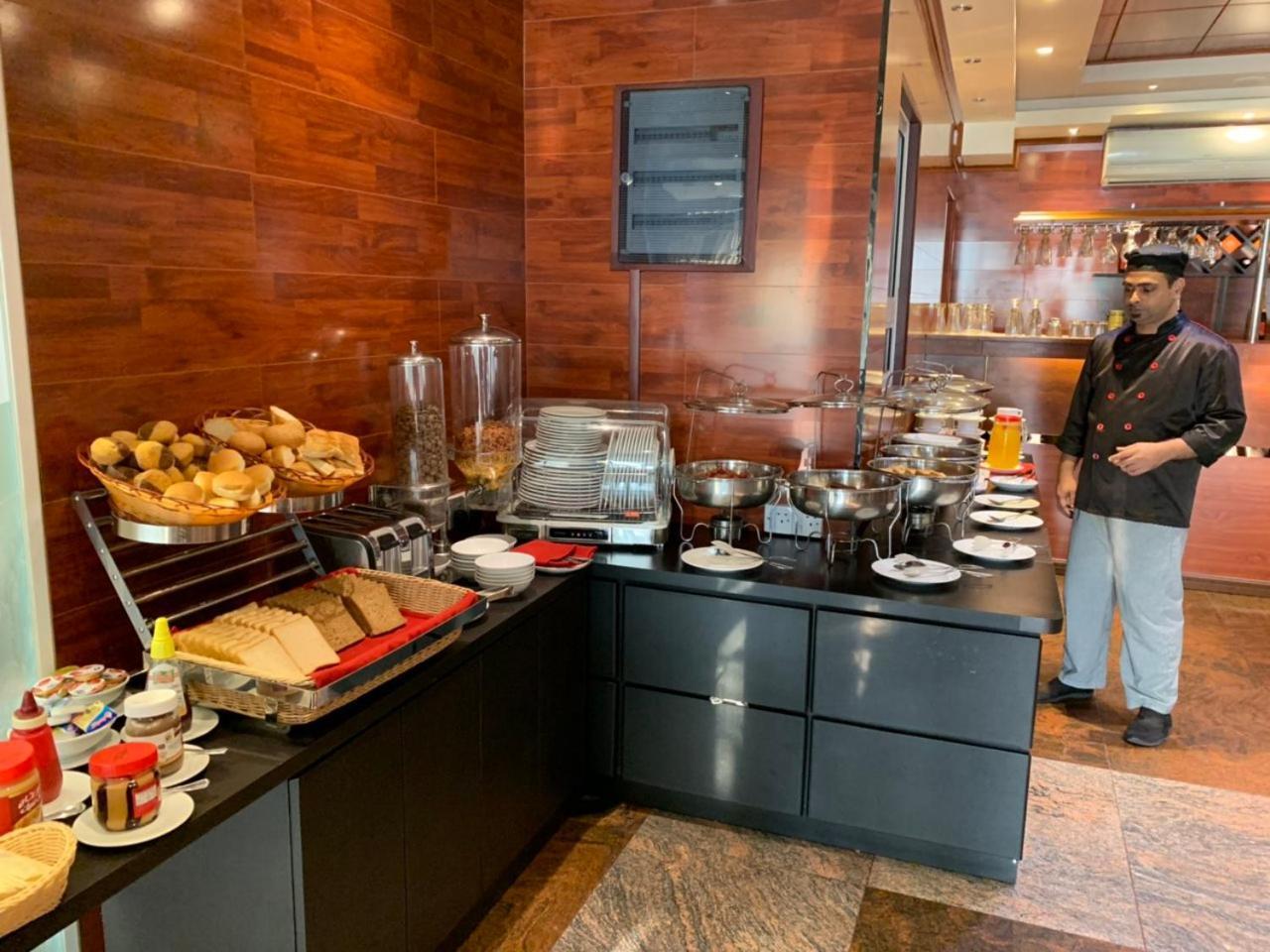 Hotel Rivethi 4*